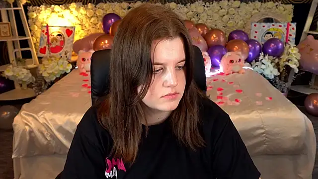 Snapshot of KristiFoxy chatting on 02/21/26, 02:07 KristiFoxy online show from 02/21/26, 02:07