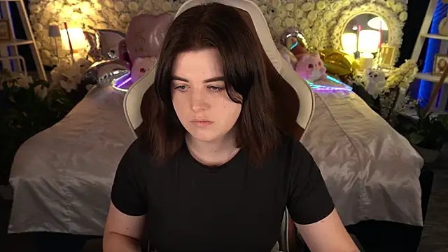 KristiFoxy online show from 06/03/26, 12:30