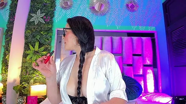 Mari cooper1 online show from 03/09/26, 12:20