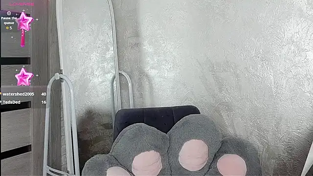 Mila-Naughty online show from 02/25/26, 06:34