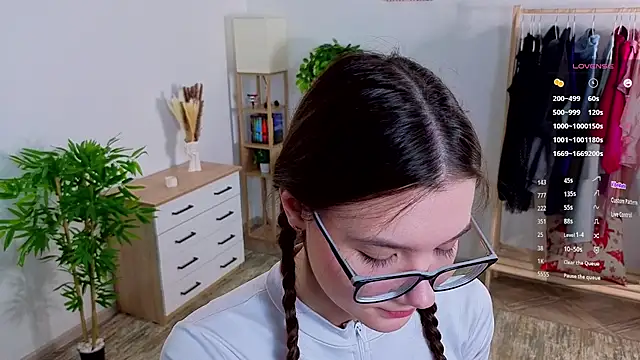 MirthaZien online show from 04/13/26, 01:11