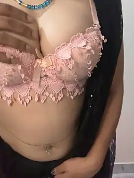 Snapshot of Hot_Bhavi_ chatting on 05/31/26, 05:53 Hot Bhavi online show from 05/31/26, 05:53