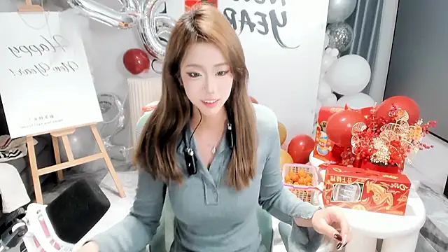 hotgirl0111 online show from 02/22/26, 02:04