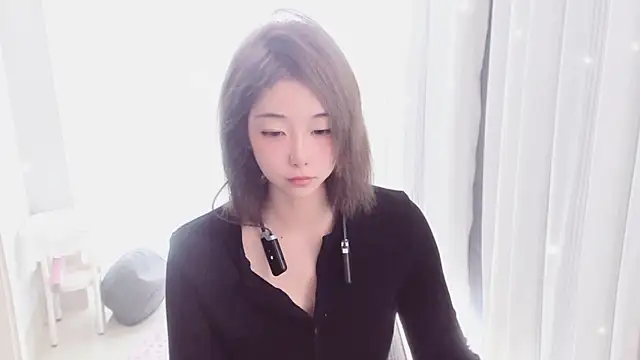 hotgirl0111 online show from 05/08/26, 08:08