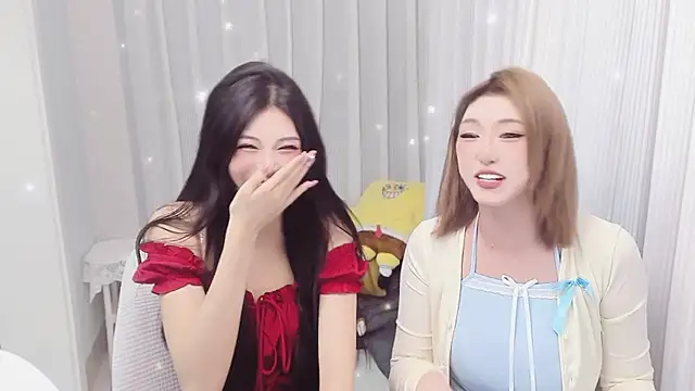 hotgirl0111 online show from 05/28/26, 01:19