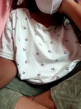 Snapshot of vyshali_vyshu chatting on 02/28/26, 12:17 vyshali vyshu online show from 02/28/26, 12:17