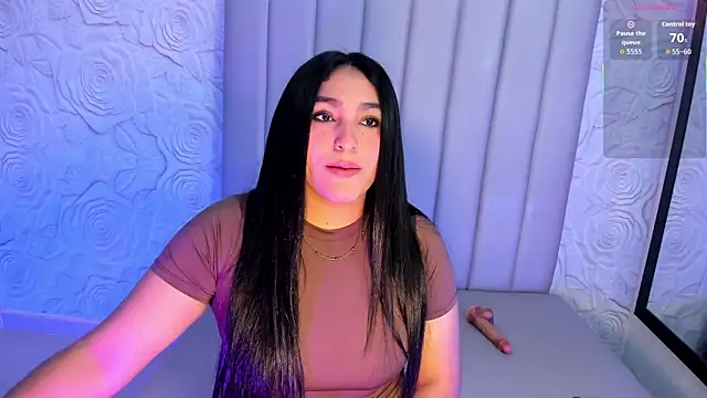 Lya dubois  online show from 04/18/26, 09:15