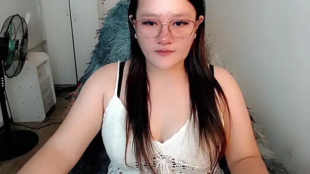 UrLovelyWetPussy online show from 03/09/26, 09:24