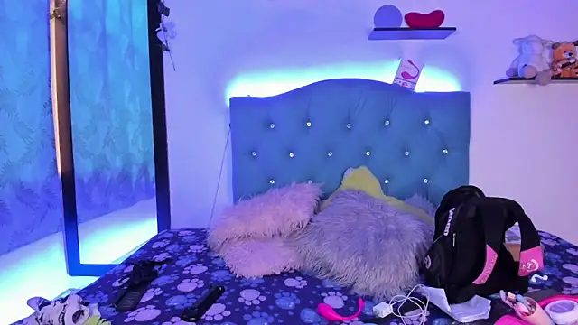 Gemma honey online show from 04/08/26, 01:44