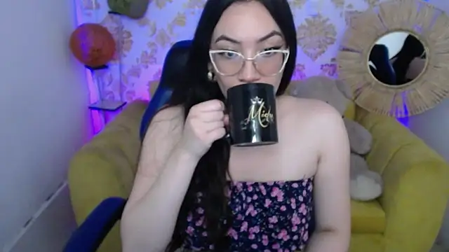 Snapshot of ALISS_M_ chatting on 02/03/26, 08:14 ALISS M online show from 02/03/26, 08:14