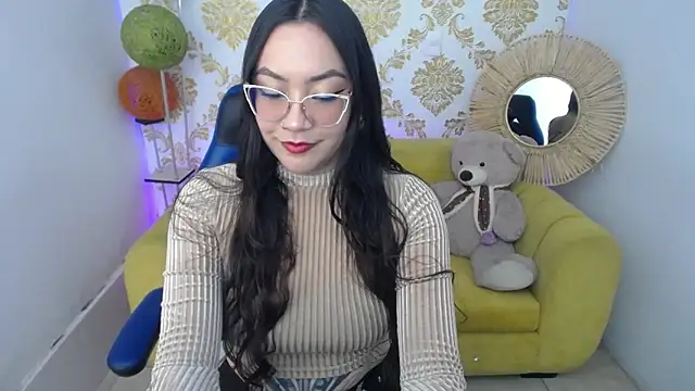 Snapshot of ALISS_M_ chatting on 02/18/26, 08:16 ALISS M online show from 02/18/26, 08:16