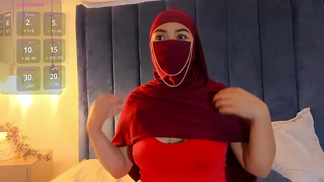 fatimarab   online show from 02/10/26, 03:32