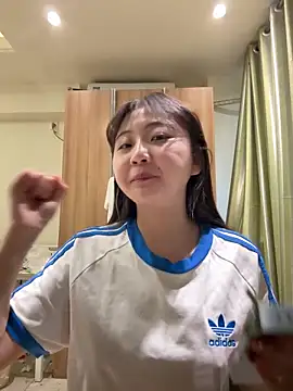 Snapshot of LXR77887 chatting on 03/27/26, 08:26 LXR77887 online show from 03/27/26, 08:26