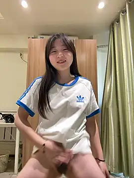 Snapshot of LXR77887 chatting on 04/11/26, 02:27 LXR77887 online show from 04/11/26, 02:27