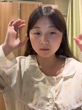 Snapshot of LXR77887 chatting on 04/12/26, 12:54 LXR77887 online show from 04/12/26, 12:54