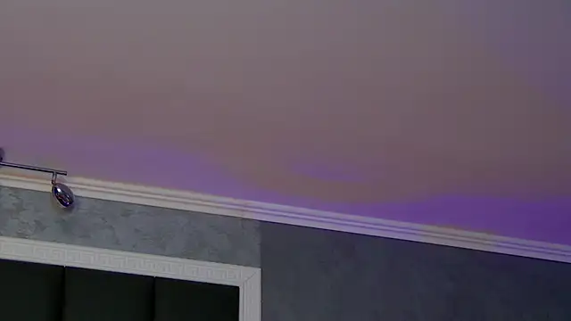 ValerieIce online show from 04/23/26, 02:52