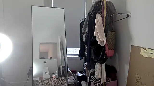 JUCY APPLE online show from 04/13/26, 07:19