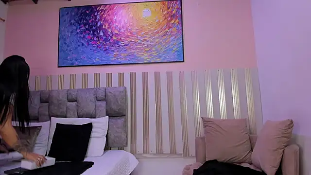 nina glow online show from 04/14/26, 11:27