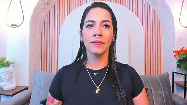 violet scott  online show from 05/25/26, 10:21