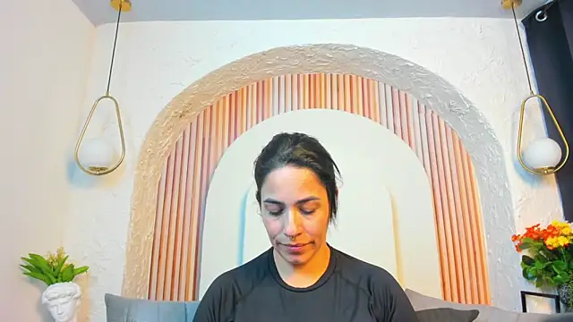 violet scott  online show from 05/27/26, 11:13