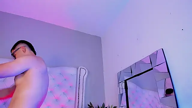 valenssio moretti online show from 02/24/26, 09:46