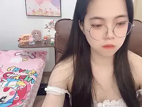 Snapshot of Dawn-2 chatting on 02/09/26, 01:31 Dawn-2 online show from 02/09/26, 01:31