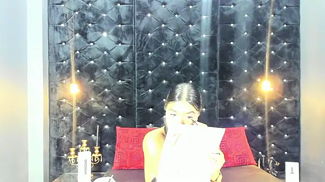 Snapshot of MiaWolton chatting on 02/02/26, 11:58 MiaWolton online show from 02/02/26, 11:58