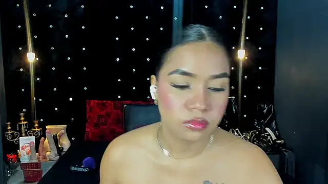 Snapshot of MiaWolton chatting on 02/24/26, 08:07 MiaWolton online show from 02/24/26, 08:07