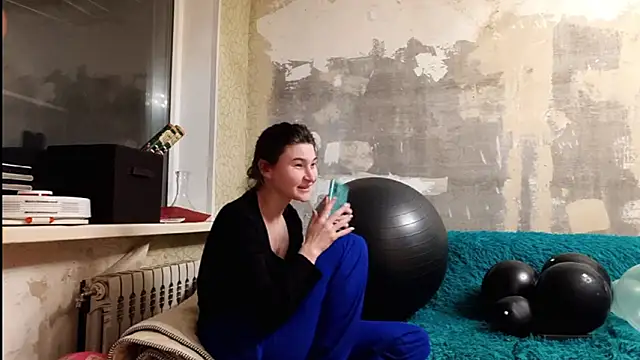 Snapshot of JessieLegend chatting on 02/10/26, 10:14 JessieLegend online show from 02/10/26, 10:14