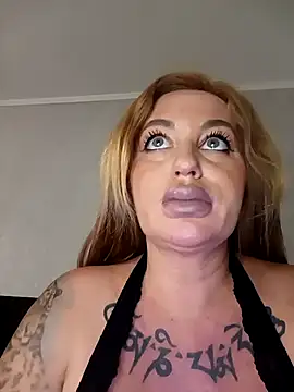 MiaMooly online show from 03/04/26, 03:07