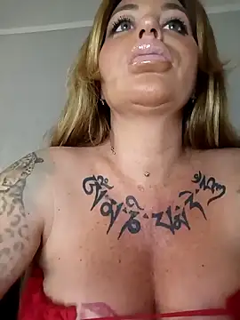 MiaMooly online show from 03/28/26, 07:24