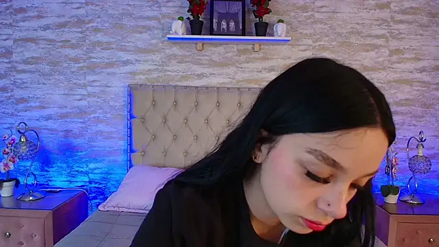 Snapshot of Elizabeth_Ferrer chatting on 04/01/26, 12:17 Elizabeth Ferrer online show from 04/01/26, 12:17