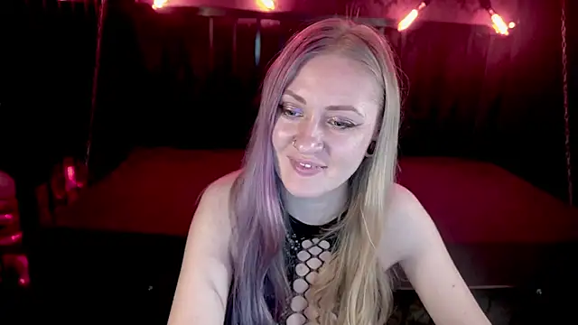 DramaQuenns online show from 03/12/26, 06:52