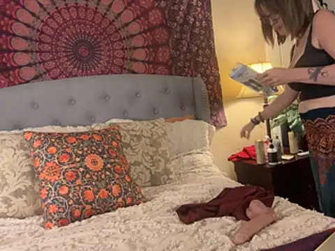 BrookiesLife online show from 04/15/26, 02:29