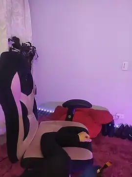 missfungi8 online show from 03/30/26, 08:04