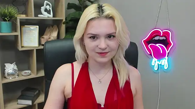SweetLilyxo online show from 03/08/26, 07:34
