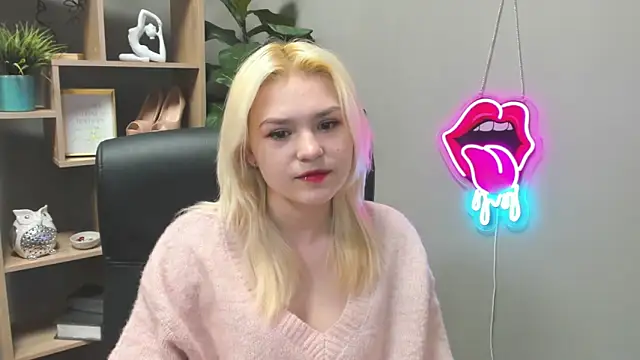 SweetLilyxo online show from 03/26/26, 07:25