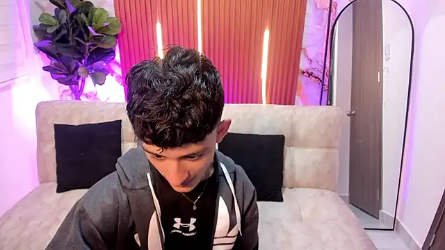 Snapshot of Patrick_Howland_ chatting on 02/07/26, 03:21 Patrick Howland online show from 02/07/26, 03:21