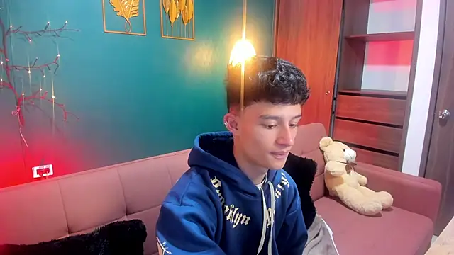 Snapshot of Patrick_Howland_ chatting on 02/10/26, 03:32 Patrick Howland online show from 02/10/26, 03:32