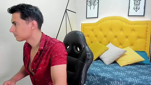 Snapshot of Mike_Conors chatting on 02/27/26, 02:22 Mike Conors online show from 02/27/26, 02:22