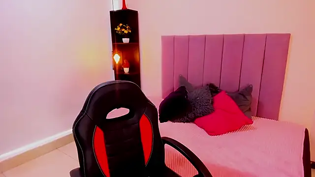 Raven love online show from 04/09/26, 08:03