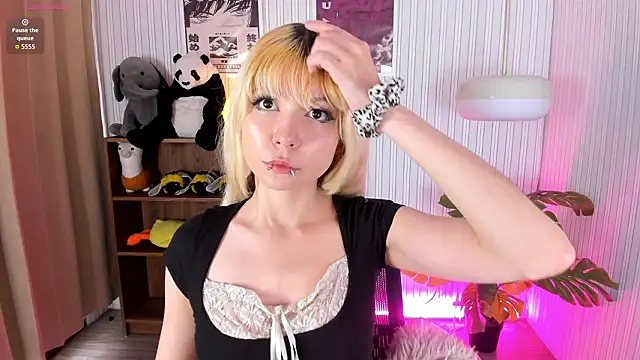 Laukyubey1 online show from 02/11/26, 08:03