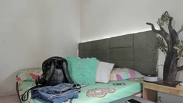 Zoel Amber20 online show from 04/06/26, 09:05