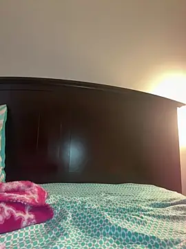 Snapshot of TWERKERBELL chatting on 02/06/26, 09:29 TWERKERBELL online show from 02/06/26, 09:29