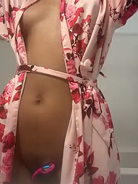 Snapshot of TWERKERBELL chatting on 02/27/26, 12:27 TWERKERBELL online show from 02/27/26, 12:27