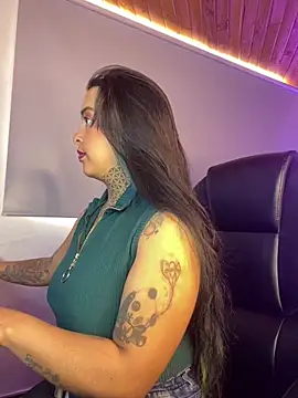 Annie Alicee online show from 03/05/26, 12:23