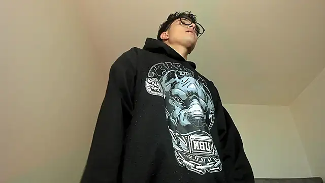 Adonibaskerville4 online show from 04/03/26, 01:53