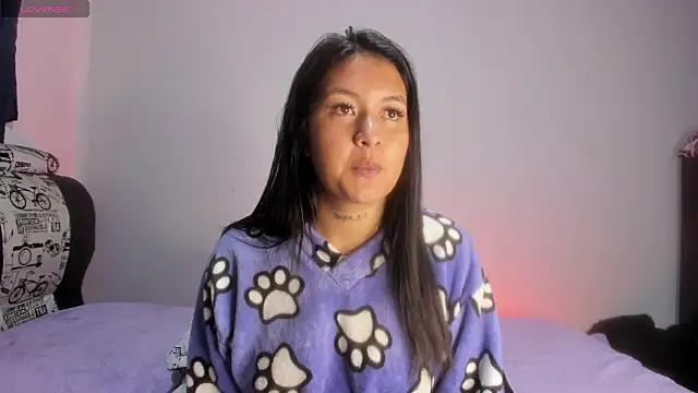 Sharlottee   online show from 02/09/26, 09:35