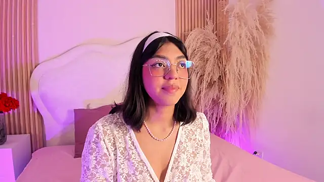 Snapshot of rebeca_taylor chatting on 02/20/26, 03:36 rebeca taylor online show from 02/20/26, 03:36