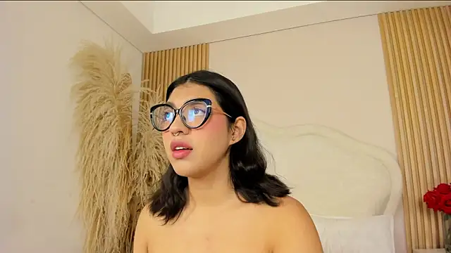 rebeca taylor online show from 04/05/26, 12:35